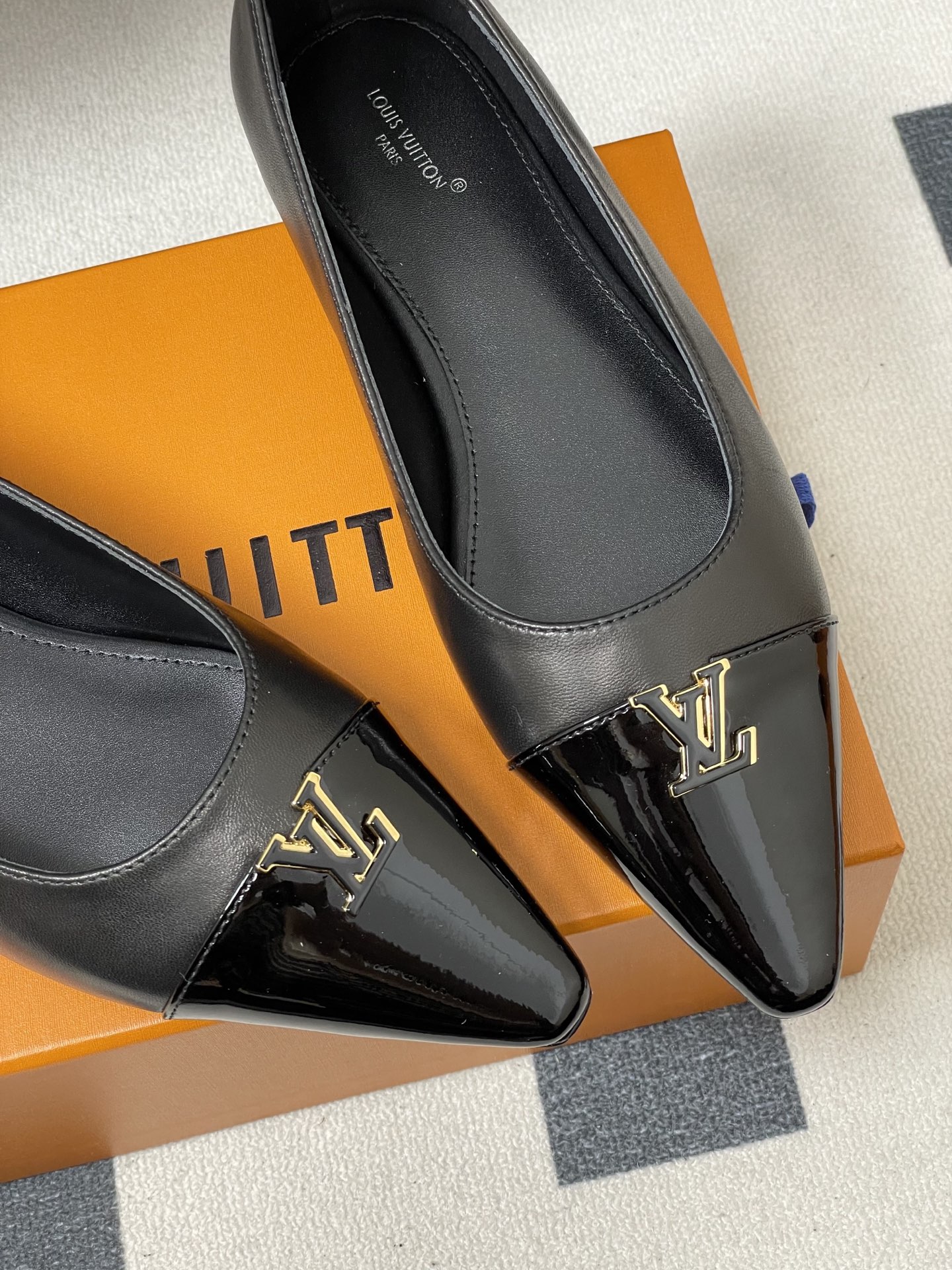 Women's high heels
